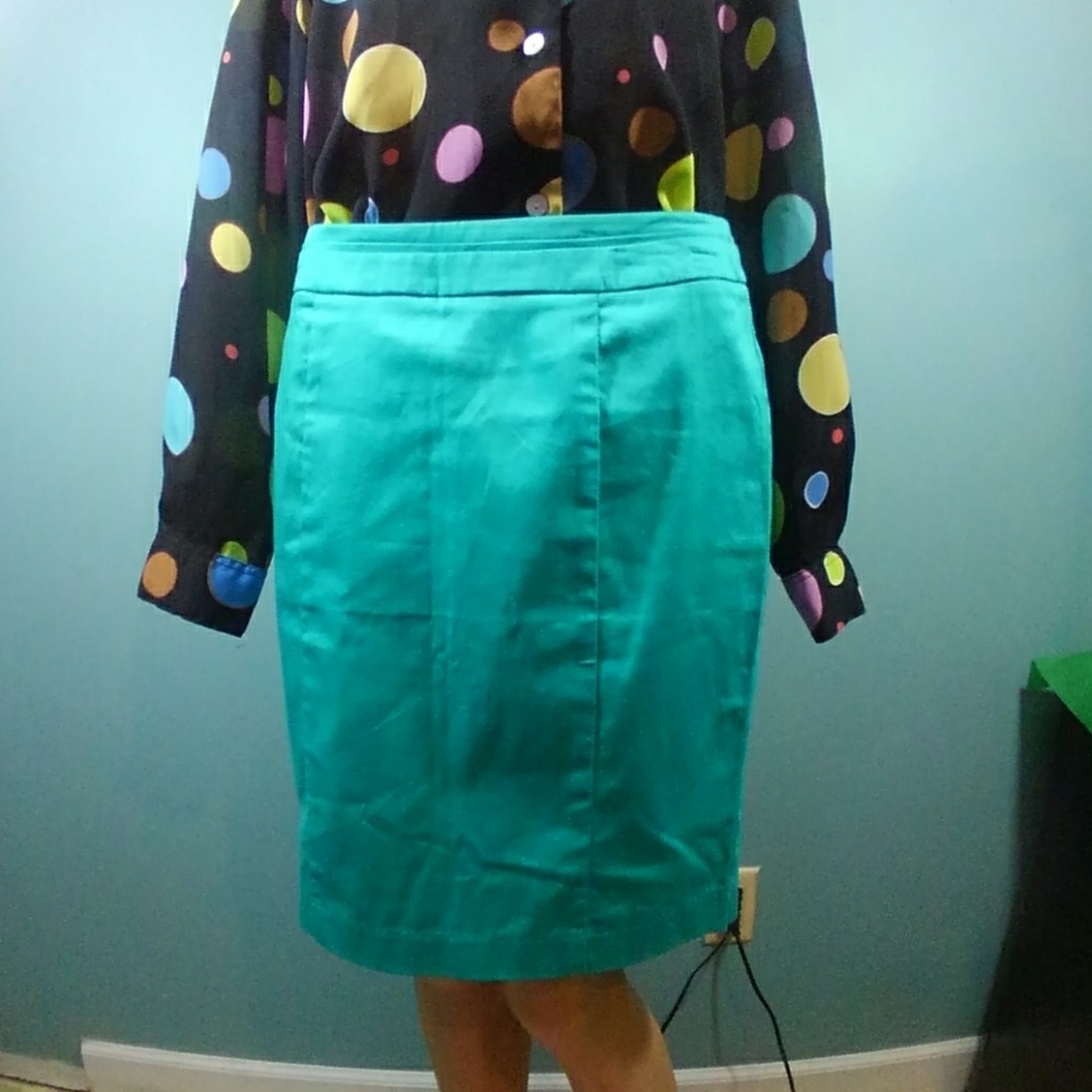 Valerie bertinelli straight teal skirt size 6 NWT